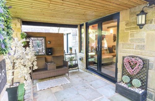 Saddleworth House | Moor Cottage