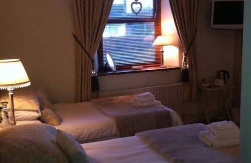 Carrville House | Moor End House Bed & Breakfast