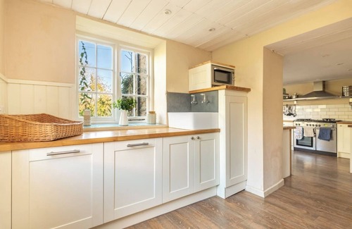Bridport Other | Moorbath Farmhouse with Indoor Pool & Hot Tub