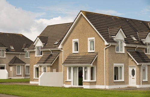 Kilkee Ski Chalet | Moore Bay Holiday Village