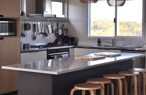 Guilderton House | Moore River Retreat nFabulous views of the Moore River and bushland!