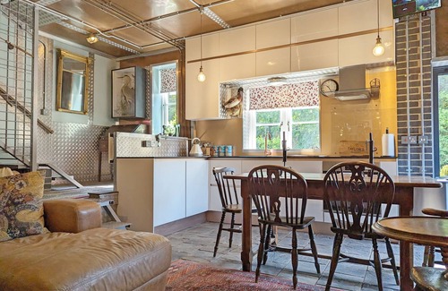 Wickham Cottage | Moorhen Lodge - a town house that sleeps 6 guests in 2 bedrooms