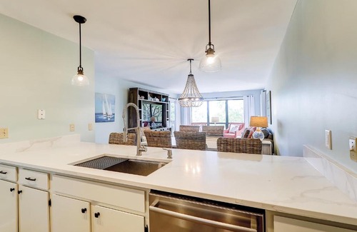 Palmetto Dunes Hotel | Moorings 0506