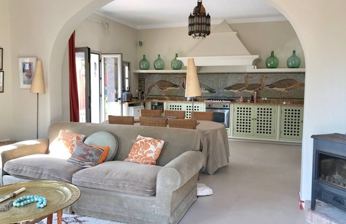 Gaucin House | Moorish style property with lovely garden and large pool in Gaucín village.