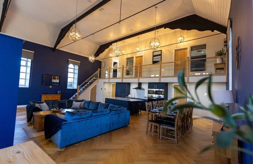 Saltburn-by-the-Sea Cottage | MOORSHOLM VIEW, pet friendly, country holiday cottage in Lingdale