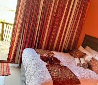 Maun Hotel | MoOs River Lodge