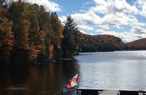 Unorganized North East Parry Sound Cottage | Moose Cottage - Cozy Algonquin Highlands Lakefront Hideaway!