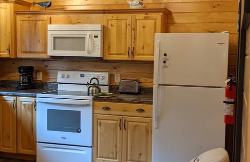 Sterling Cabin | Moose Crossing Lodge - Sport Fishing Paradise - Famous Kenai River, Alaska