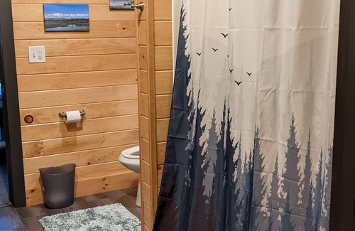 Sterling Cabin | Moose Crossing Lodge - Sport Fishing Paradise - Famous Kenai River, Alaska