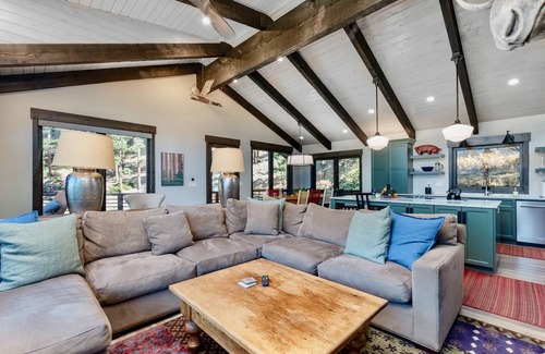 Windcliff Estates House | Moose Den Luxury Vacation Home at Windcliff by RedAwning