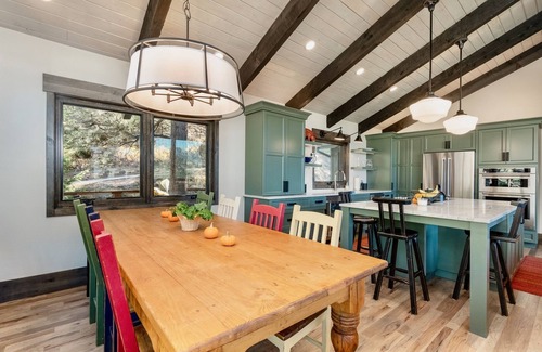 Windcliff Estates House | Moose Den Luxury Vacation Home at Windcliff by RedAwning