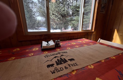 Lazy Acres Cabin | Moose Haven Vacation Log Home.