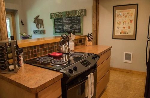 Columbia Falls Apartment | Moose Hollow - Glacier Park Getaway!