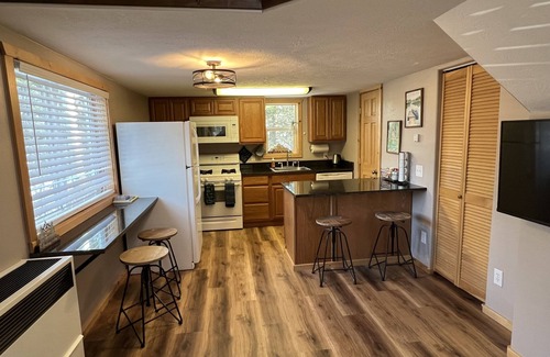 Wasilla Cabin | Moose Landing Cabin C87 with all the amenities