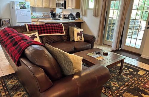 Bryson City Apartment | Moose Lodge Hideaway