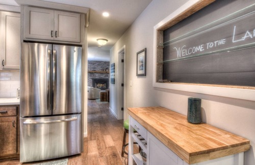 Tahoma House | Moose Manor | Patio w/BBQ, Nearby State Park & Only 5 min to Lake
