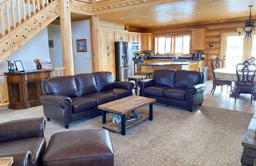 Island Park Cabin | Moose Meadow Lodge near Yellowstone - Sleeps 15