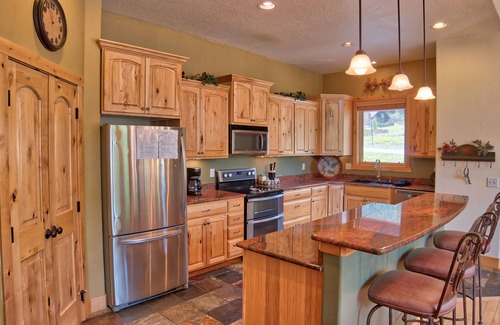 Blue River House | Moose Meadow Retreat Private Home with Hot Tub