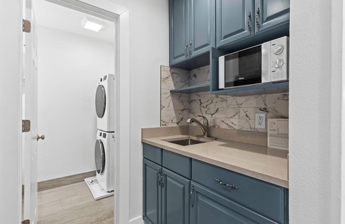 North Park City Condo | Moose Mgmt at Prospector 525: Downtown-HotTub-3min to Ski