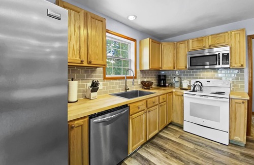 Breckenridge Condo | Moose Trail Retreat 3 Bedroom Home by RedAwning