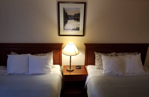 Moosomin Hotel | Moosomin Country Squire Inn