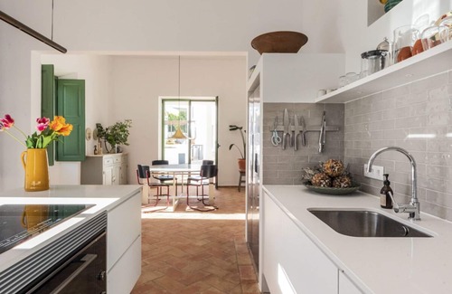 Sao Bartolomeu de Messines Villa | Moradia Zabel - Six Bedroom Villa, Sleeps 12