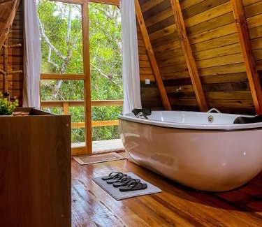 Praia Grande Ski Chalet | Morada do Corujão - Sossego das Águas