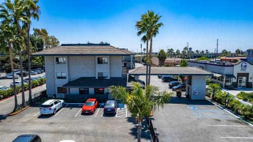 Garden Grove Hotel | Morada Inn