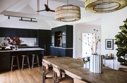 Berry House | Moraea Farm, Berry - by Linnaeus Collection
