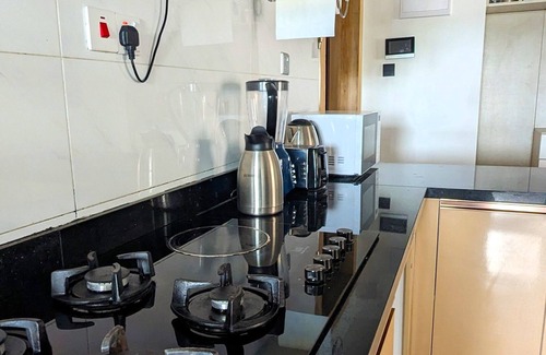 Thompson Estate Apartment | MORDERN URBAN HAVEN 3 BEDROOM APARTMENT