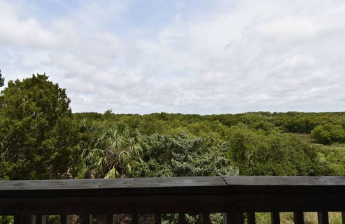 Cedar Key Condo | More Time Fishing, Pool, Hot Tub, Water View Gulf of Mexico