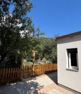 Vidovac Cesaricki House | MOREBIT - between sea and mountains, Cozy apartment with fireplace and heating