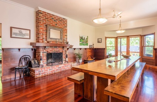Pheasant Creek House | “Morella” Historical high-country homestead.