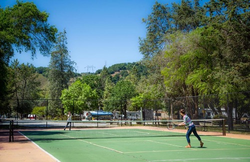 Morgan Hill Resort | Morgan Hill Camping Resort Cottage 4