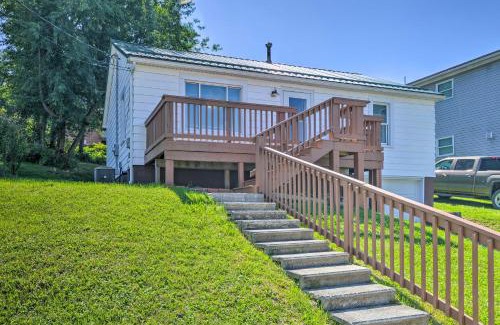 Morgantown House | Morgantown Home with Patio Near WVU Football!