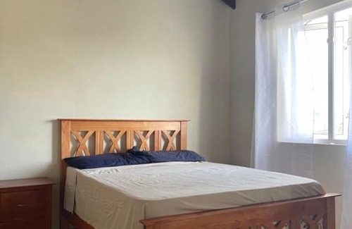 Marley Vale House | ‘MORIAH’ Private Room with Double Bed and shared bathroom