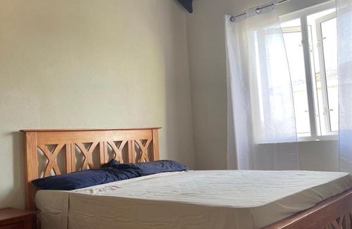 Marley Vale House | ‘MORIAH’ Private Room with Double Bed and shared bathroom