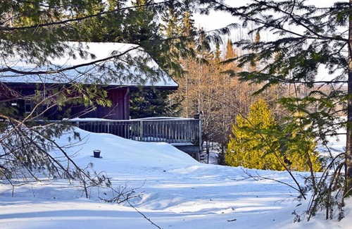 Mille-Isles Cottage | Morin Heights Beautiful LAKEFRONT Ski Chalet - Available now