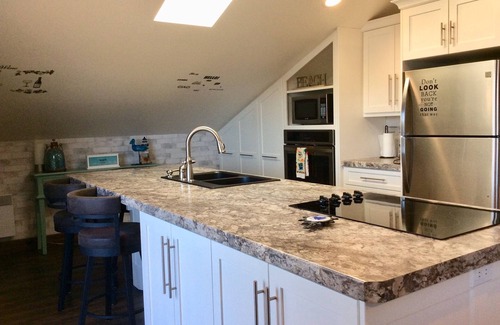 Cardigan House | Morley’s Marina Loft