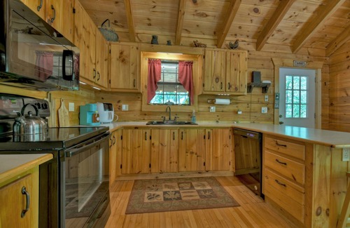 Blue Ridge Cabin | Morning Dew | Hot Tub | Fire Pit