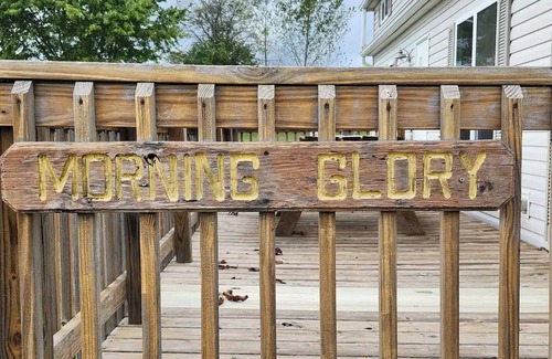 Senecaville Cabin | Morning Glory near Seneca Lake