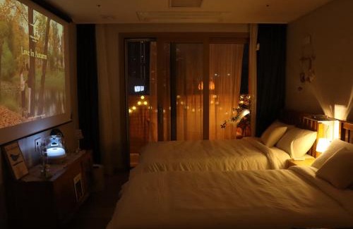 Yeon-dong Apartment | Morning Madrid