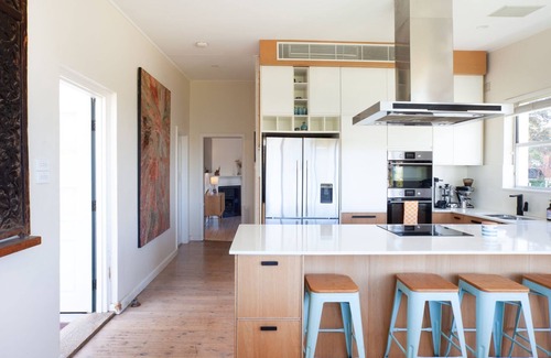 Bronte House | Morning Ray, Bronte IH