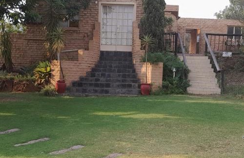 Hartswater House | morning sun guesthouse