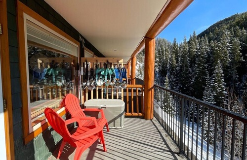 Okanagan-Similkameen Condo | Morning sun, private deck, hot tub, cozy living space, serenity!
