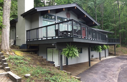 Ellicottville Ski Chalet | Morningstar Lodge, Classic, Clean, Close
