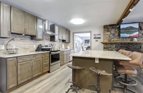 Weisshorn House | Morningstar Trailside Manor