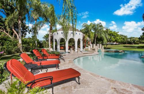 Cajuiles Villa | Moroccan-Style Paradise with Pool & Maid at Casa de Campo