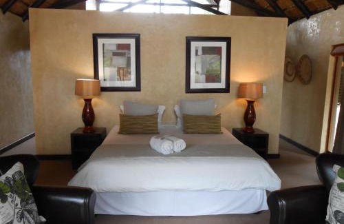 Pilanesberg National Park Cabin | Morokolo Safari Lodge Self-catering