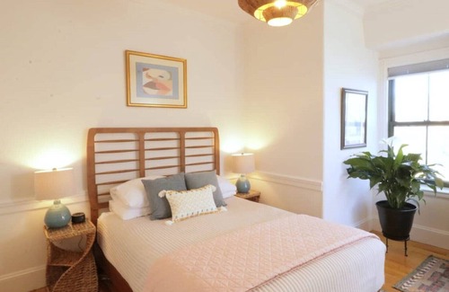 Parkside House | Morrill Mansion Inn | 7 | Self Check In | Parking